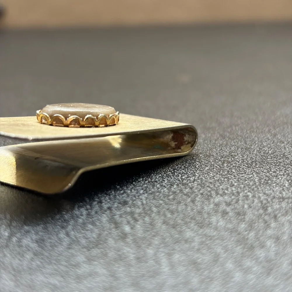 Vintage Gold tone Money clip with petoskey stone inlay Unmarked 2